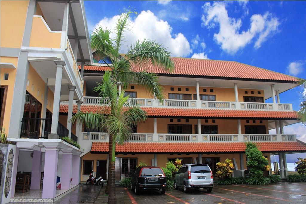 Baru Dua Beach Hotel Banyuwangi  Bagian luar foto
