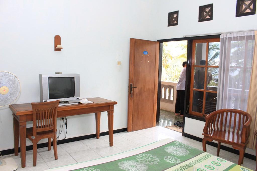 Baru Dua Beach Hotel Banyuwangi  Bagian luar foto